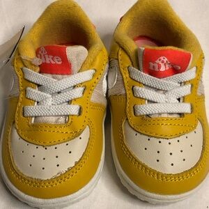 Nike force 1 crib yellow and white pearl white sneakers